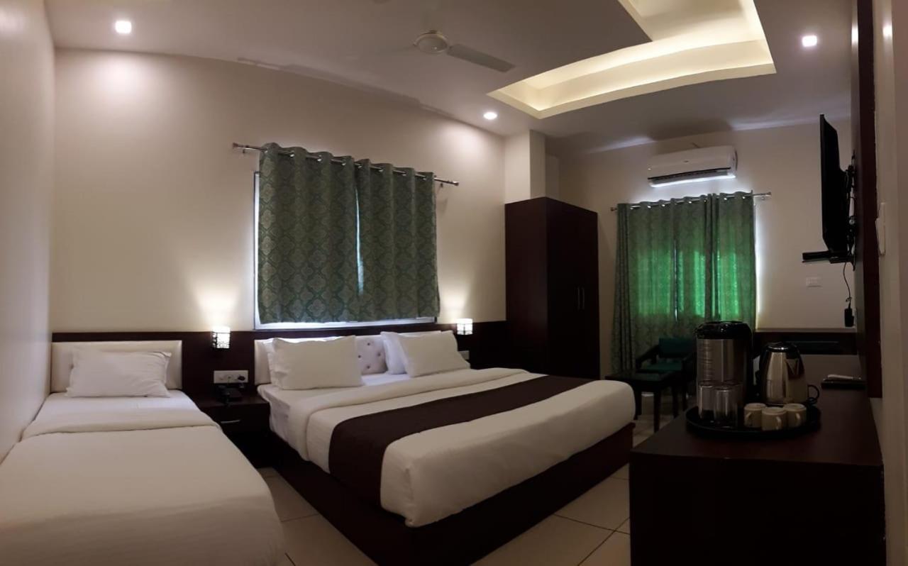 Hotel Paradise Inn Udaipur Exterior photo